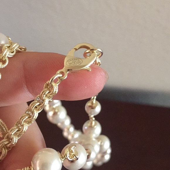 Chanel necklaces - Picture 3 of 3